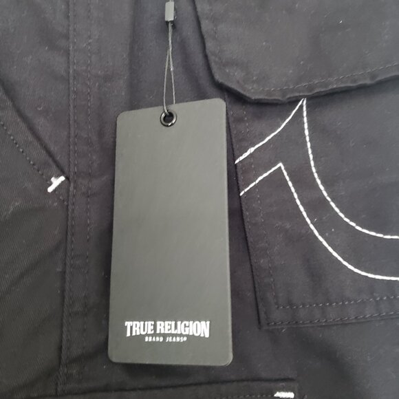 True Religion Belted Logo Cargo Shorts Flap Back Pockets Jet Black Size 33 NWT - Picture 3 of 10